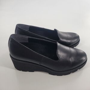Vionic Willa Wedge‎ Women's Slip-on Loafer Black Leather Size 7.5